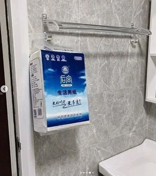 HANGING PULL DOWN TISSUE PACK